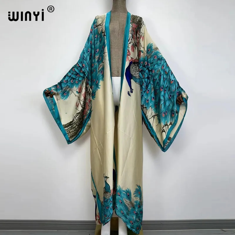 Winyi-女性のためのクラシックな孔雀のプリント着物、セク - Young Women'S Formal Wear のレビューと価格