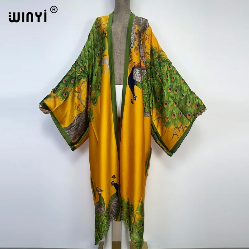 Winyi-女性のためのクラシックな孔雀のプリント着物、セク - Young Women'S Formal Wear のレビューと価格