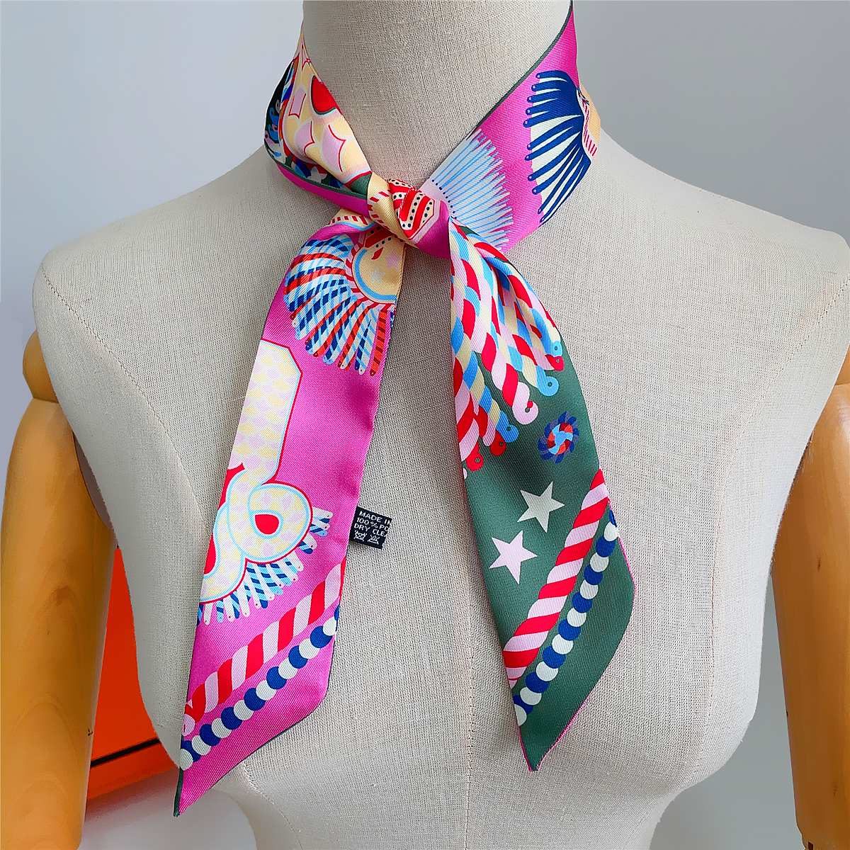 ブランドデザインツイル 100% シルクスカーフ高級ファッシ - Scarf Silk Neck のレビューと価格