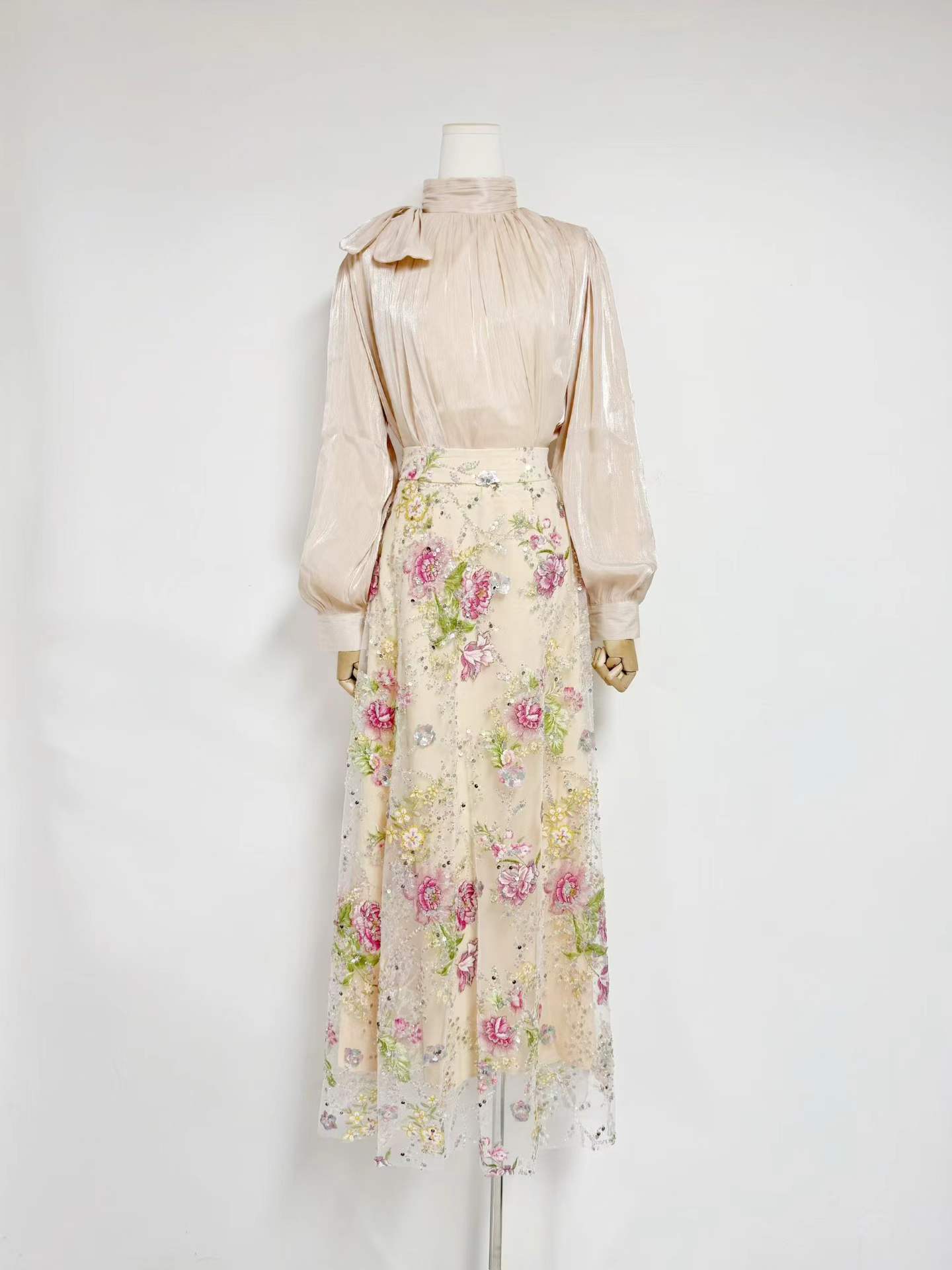 VGH エレガントシック ブラックフローラル ツーピースセッ - Women Formal Wear With Skirt のレビューと価格
