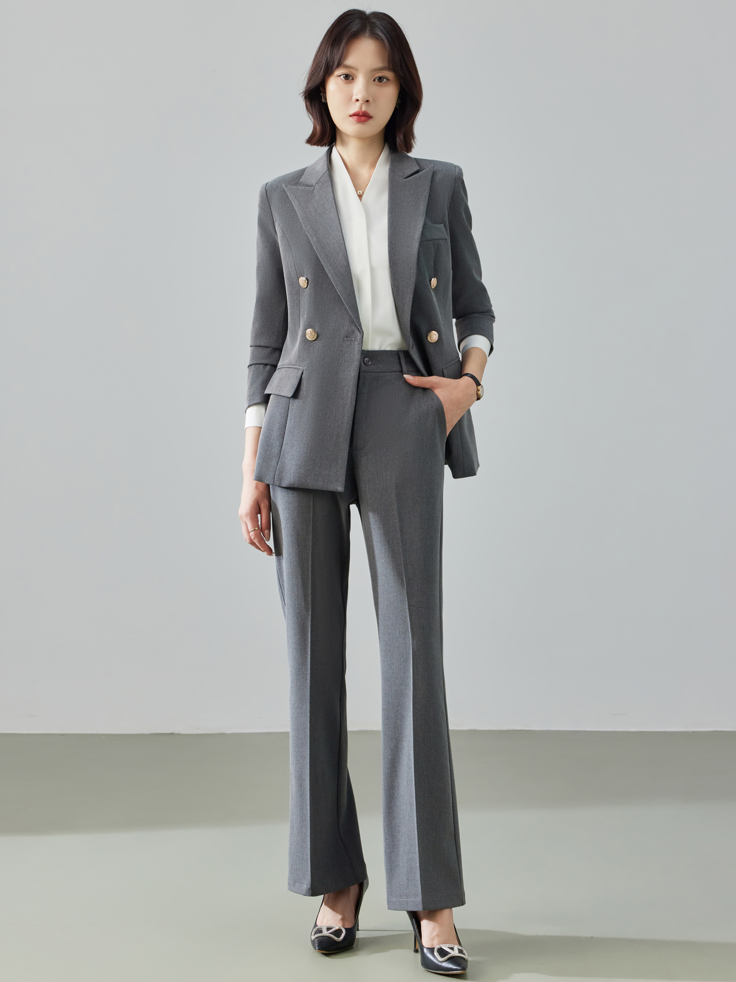 コバルトブルーのスーツセット 女性用 通勤 仕事 面接 フォ - Women Formal Wear Look のレビューと価格
